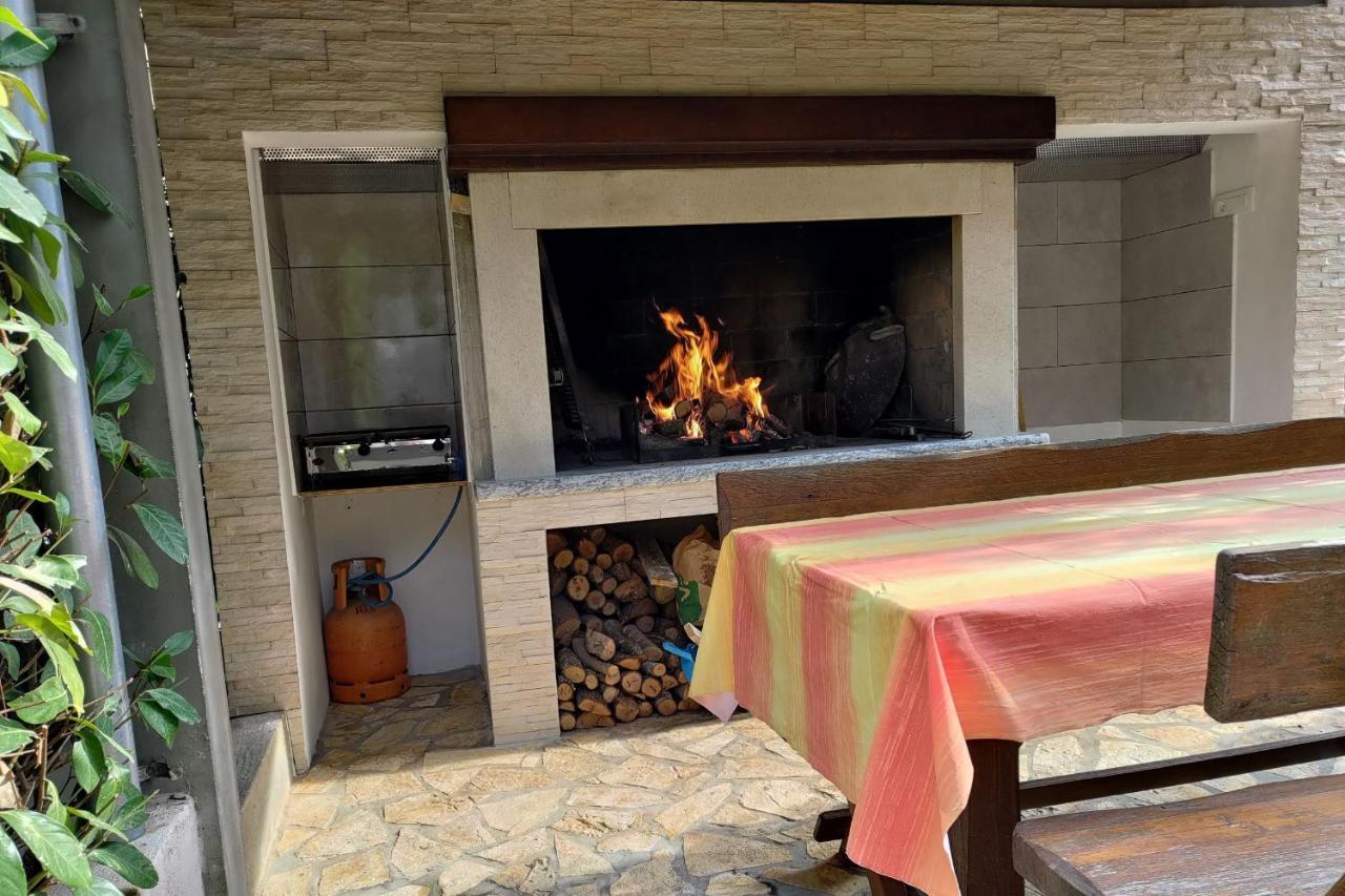 Guesthouse Zagora Pula Buitenkant foto