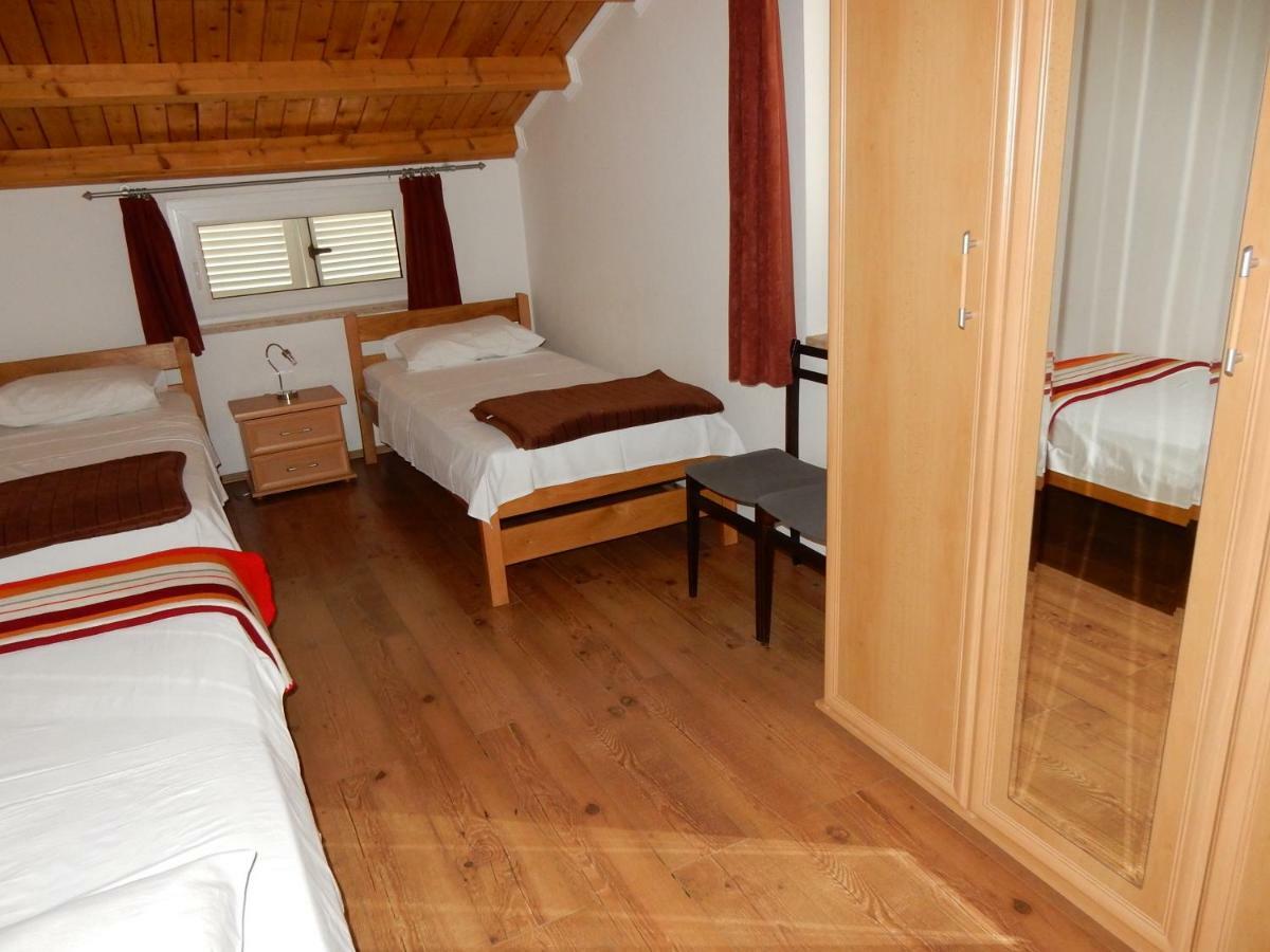 Guesthouse Zagora Pula Buitenkant foto